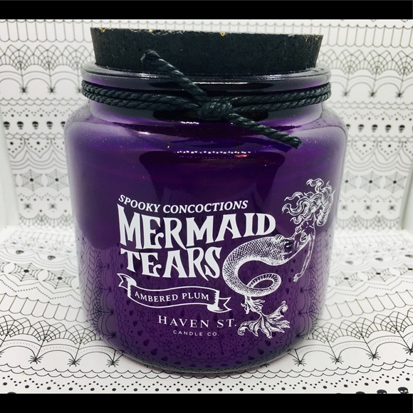 Halloween Mermaid Tears 2 Wick Candle Ambered Plum Spooky Concoctions - Picture 7 of 9